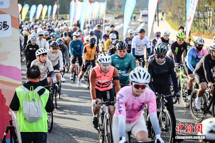 2025朱家尖公路自行车嘉年华在浙江舟山举行2025朱家尖公路自行车嘉年华在浙江舟山举行
