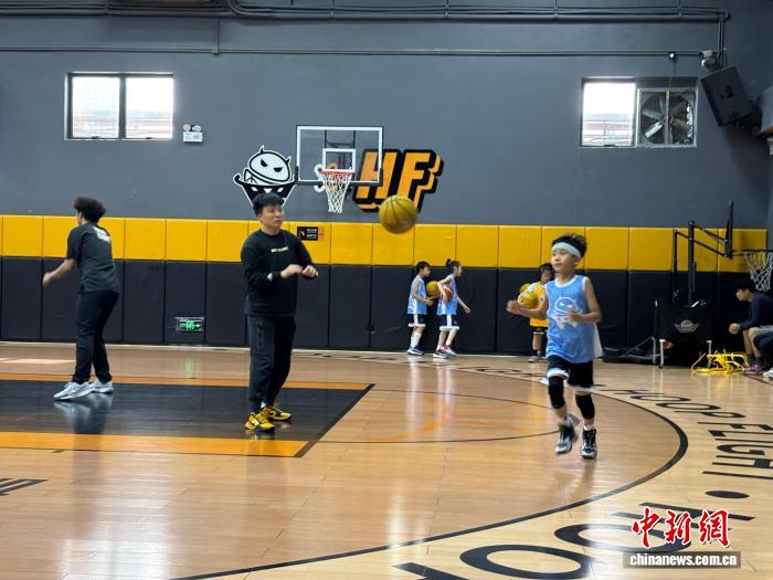 借力“十五运” 广州荔湾体育设施提质扩容借力“十五运” 广州荔湾体育设施提质扩容